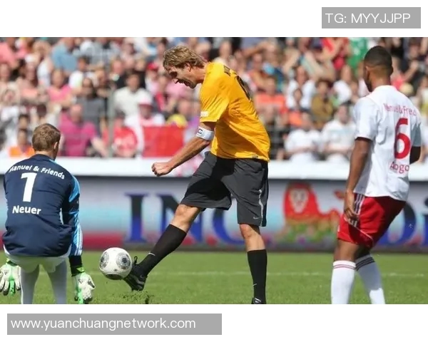 大杨哥对足球明星的热爱与追随究竟有多深厚揭秘他的足球情缘