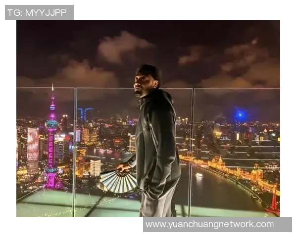 在美国街头偶遇篮球明星的奇妙电影之旅